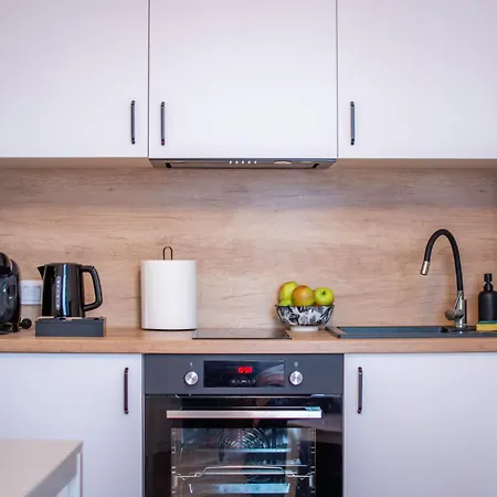 - The Poznanska Edition Boutique With Location And Exceptional Comfort Apartamento