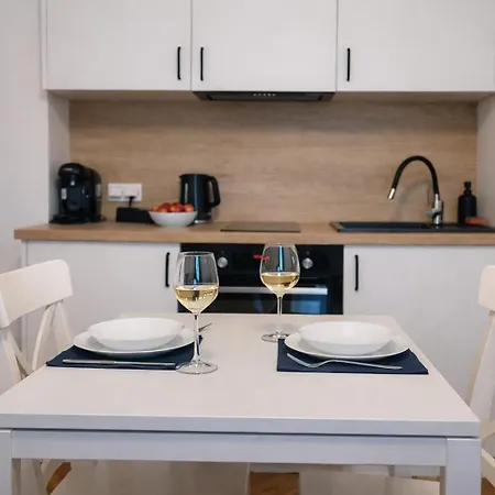 - The Poznanska Edition Boutique With Location And Exceptional Comfort *